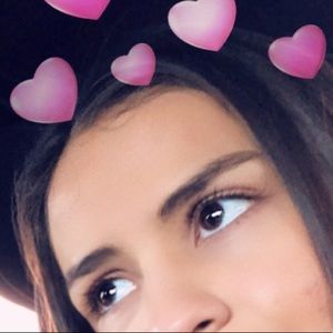 Meet your Posher, Justina